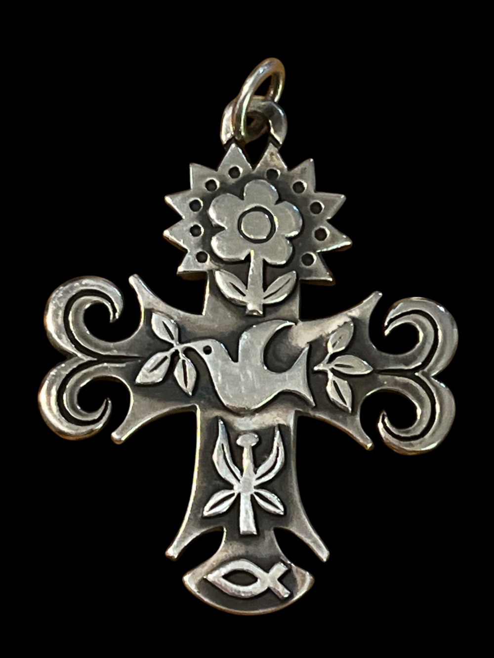 Retired James Avery XL La Primavera cross pendant